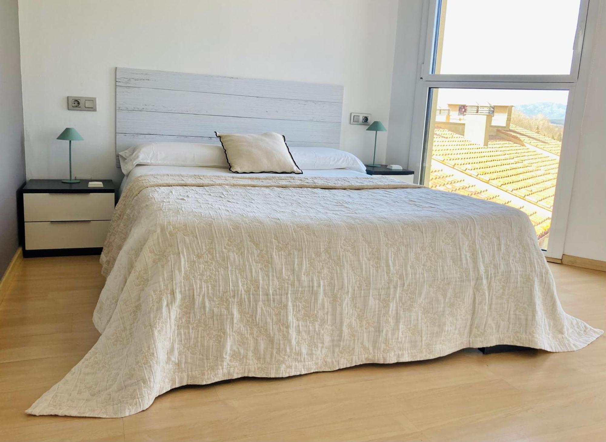 Apartamento Con Vistas Peralada Luaran gambar