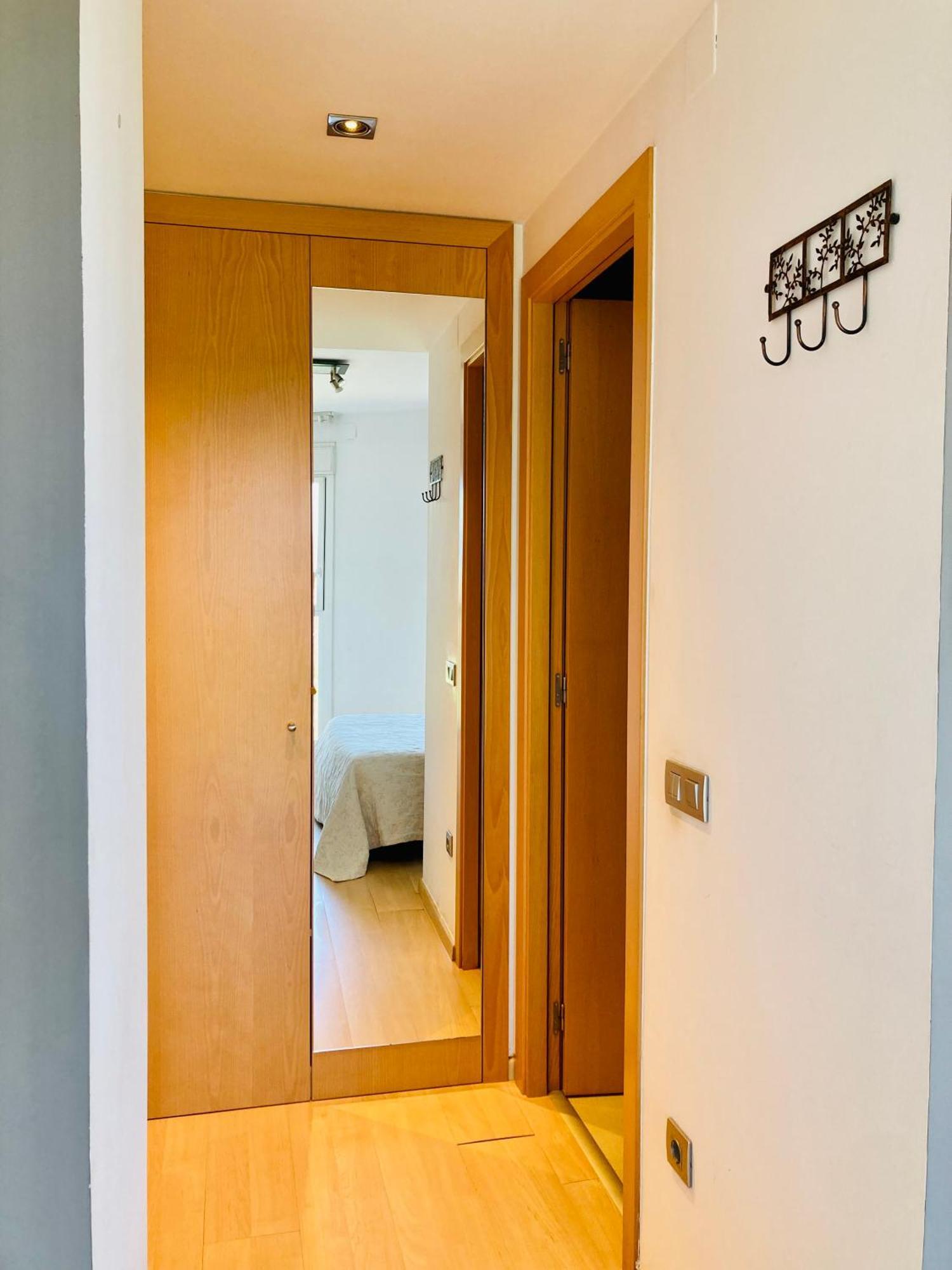 Apartamento Con Vistas Peralada Luaran gambar